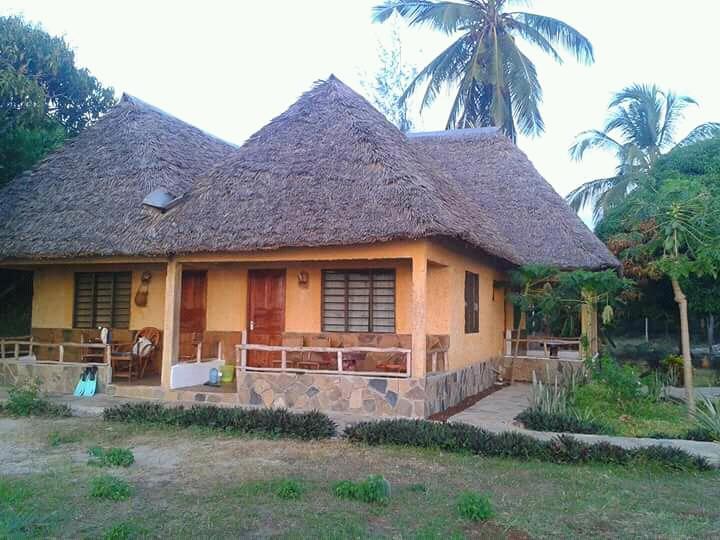 Mango Lodge Msambweni Kisimachande Exterior foto