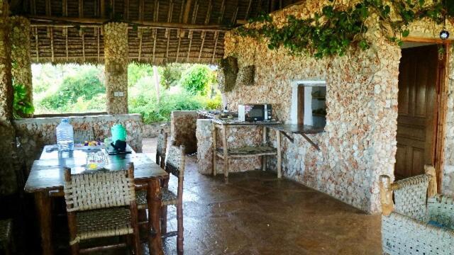 Mango Lodge Msambweni Kisimachande Exterior foto
